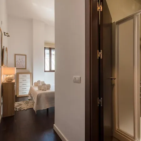 Apartamento Puerta Real - Free Parking Seville Exterior photo