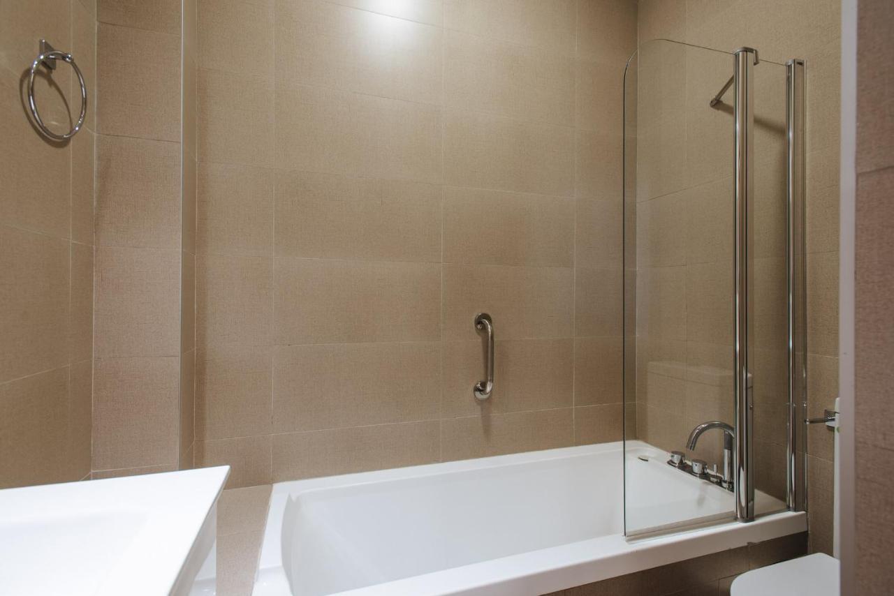 Puerta Real - Free Parking Apartament Sewilla